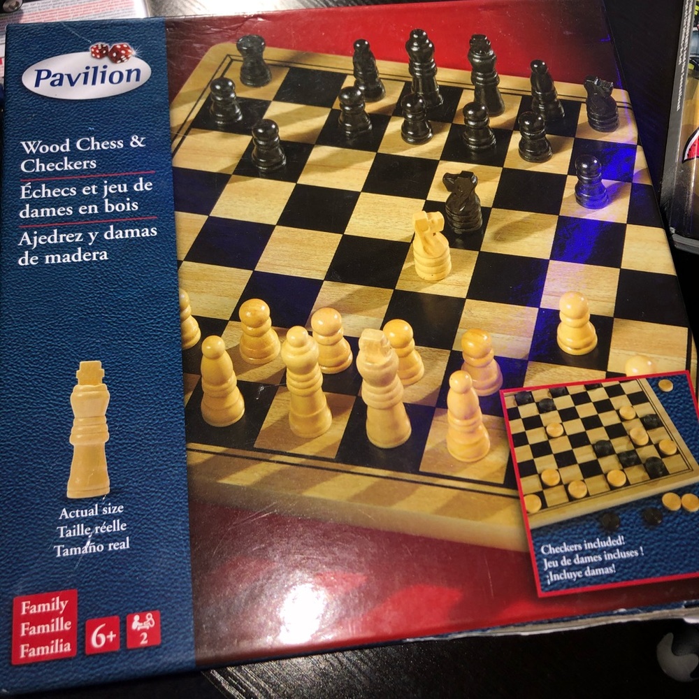 Wood chess and checkers